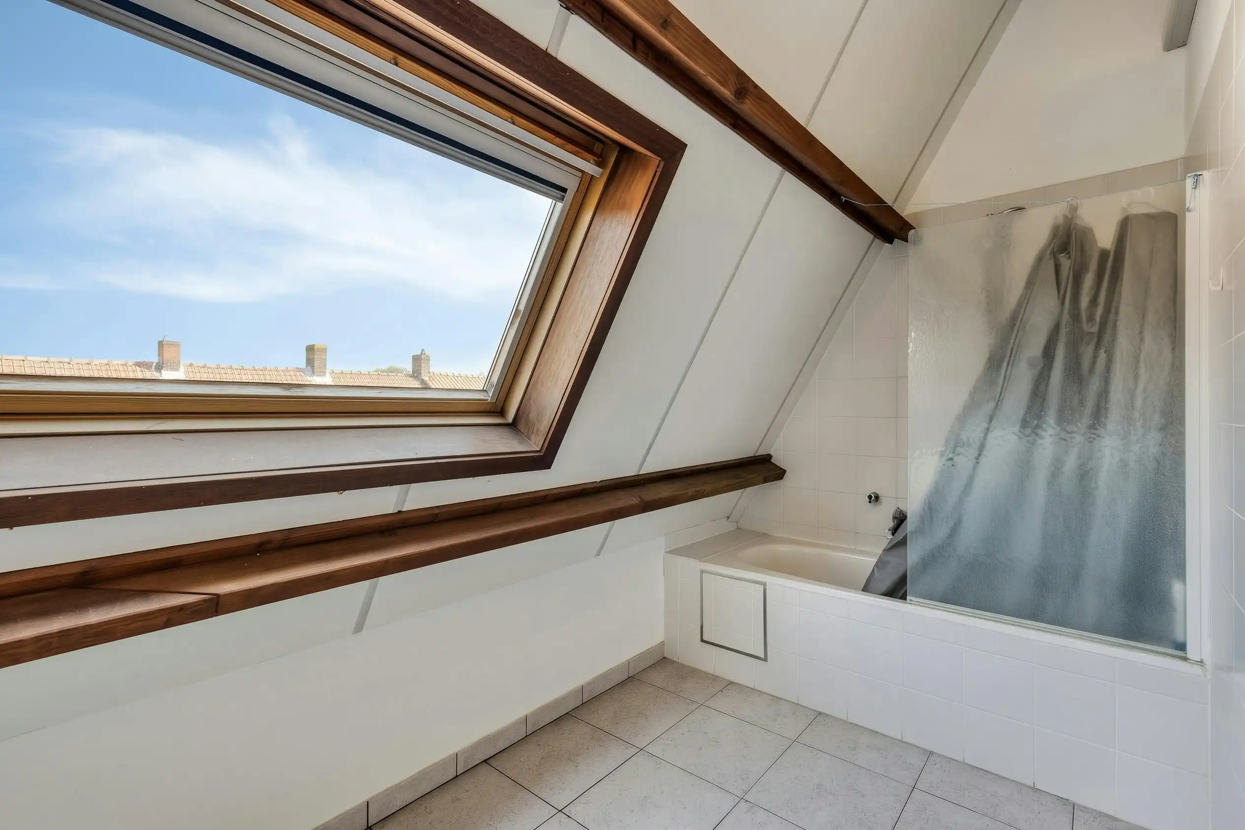 Dakappartement met grote garage te koop in Lichtervelde foto 10