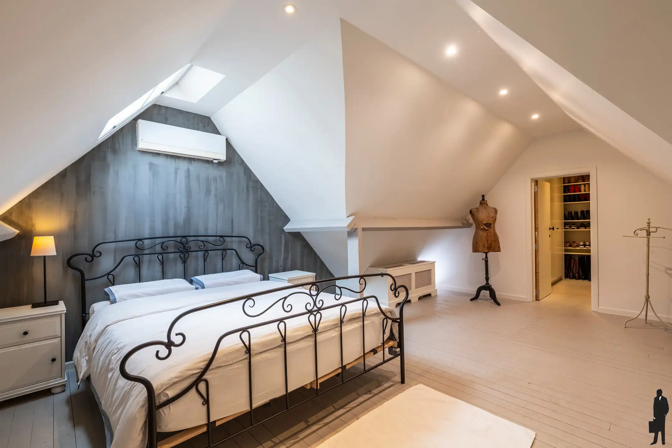 Instapklare woning met bijgebouw, zwembad en zuidtuin! foto 24