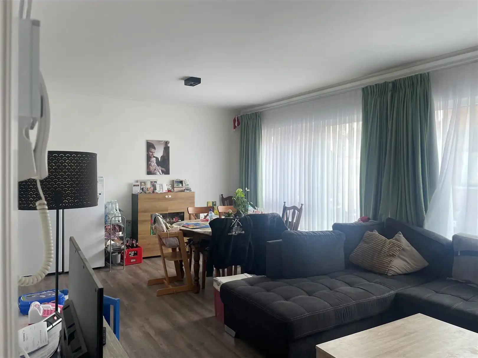 Gerenoveerd 2-slaapkamerappartement met garagebox foto 3