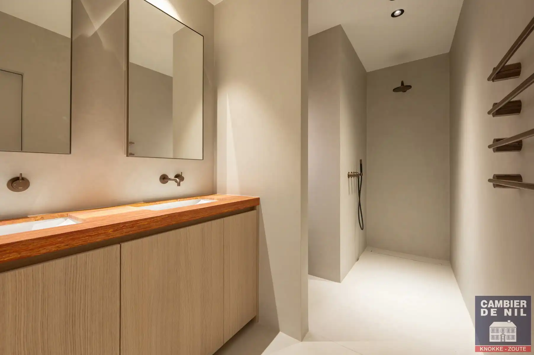 Schitterend afgewerkte nieuwbouwwoning, zeer centraal gelegen, op enkele passen van de groentemarkt foto 9
