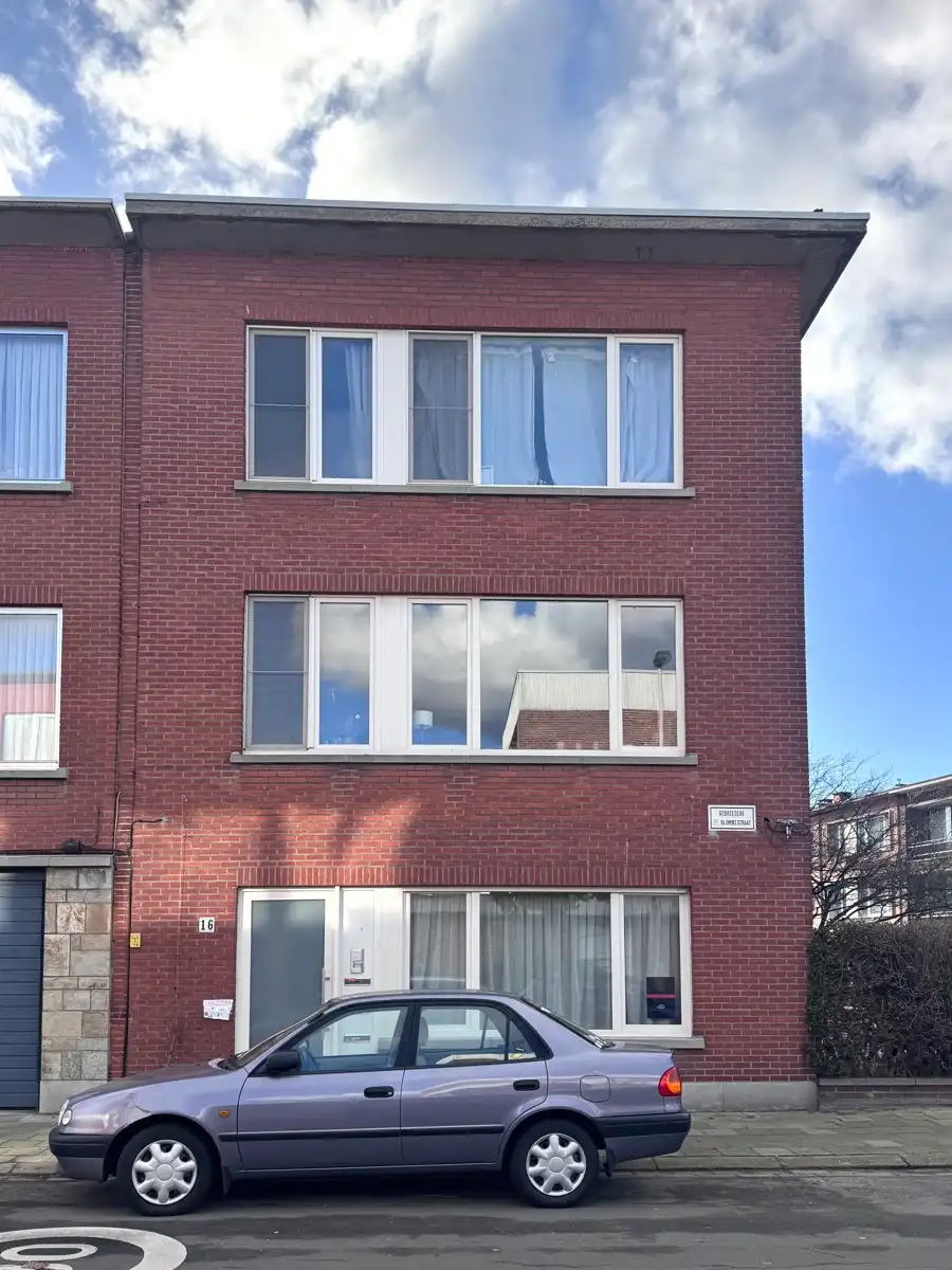 Licht 2 slpk. app. met garagebox op de eerste verdieping  foto 16