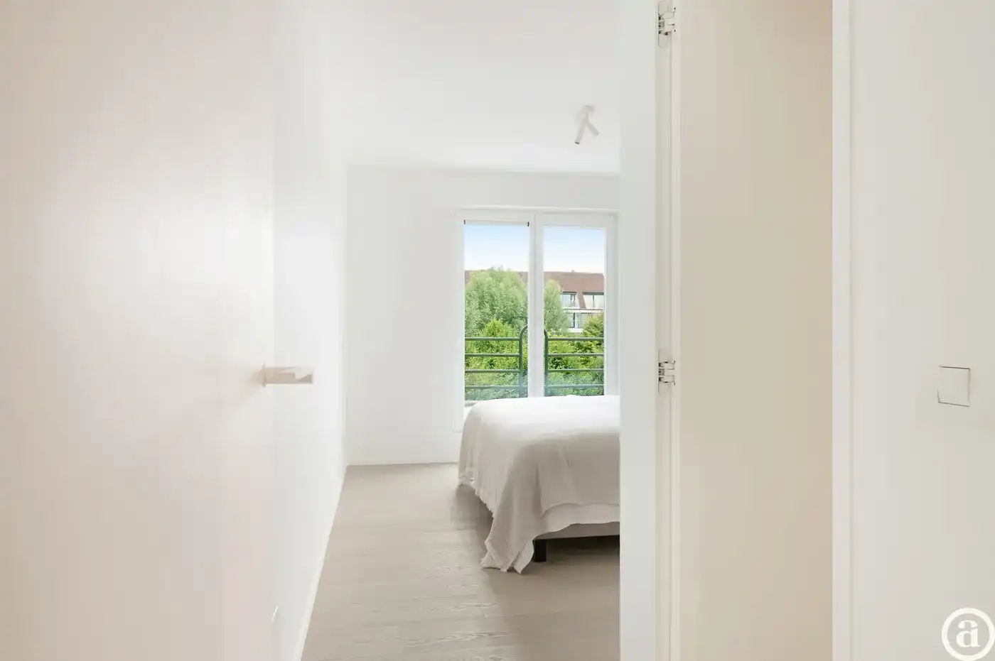 Prachtig gerenoveerd appartement te Zoute Gardens.  foto 17