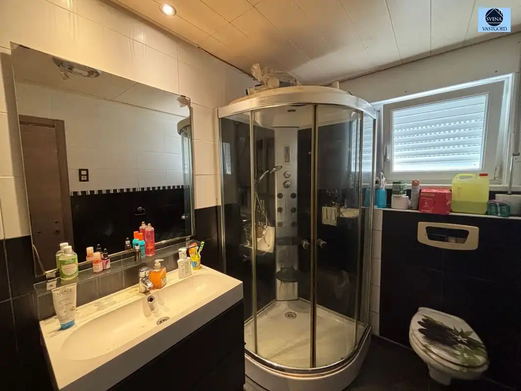 OP TE FRISSEN WONING MET 3 SLAAPKAMERS EN TUIN foto 5