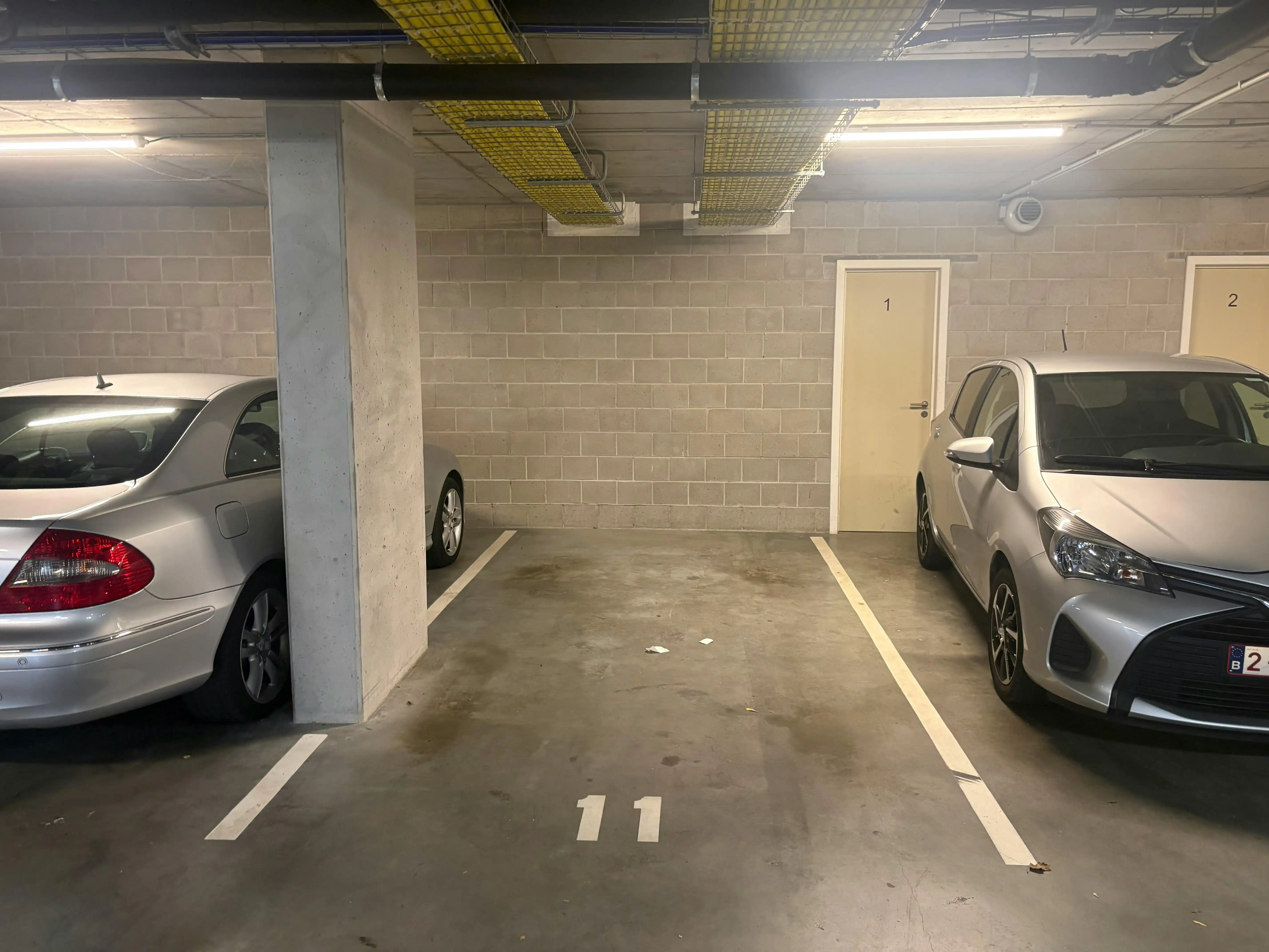 Lichtrijk appartement van 2022 met terras te Zellik. foto 12