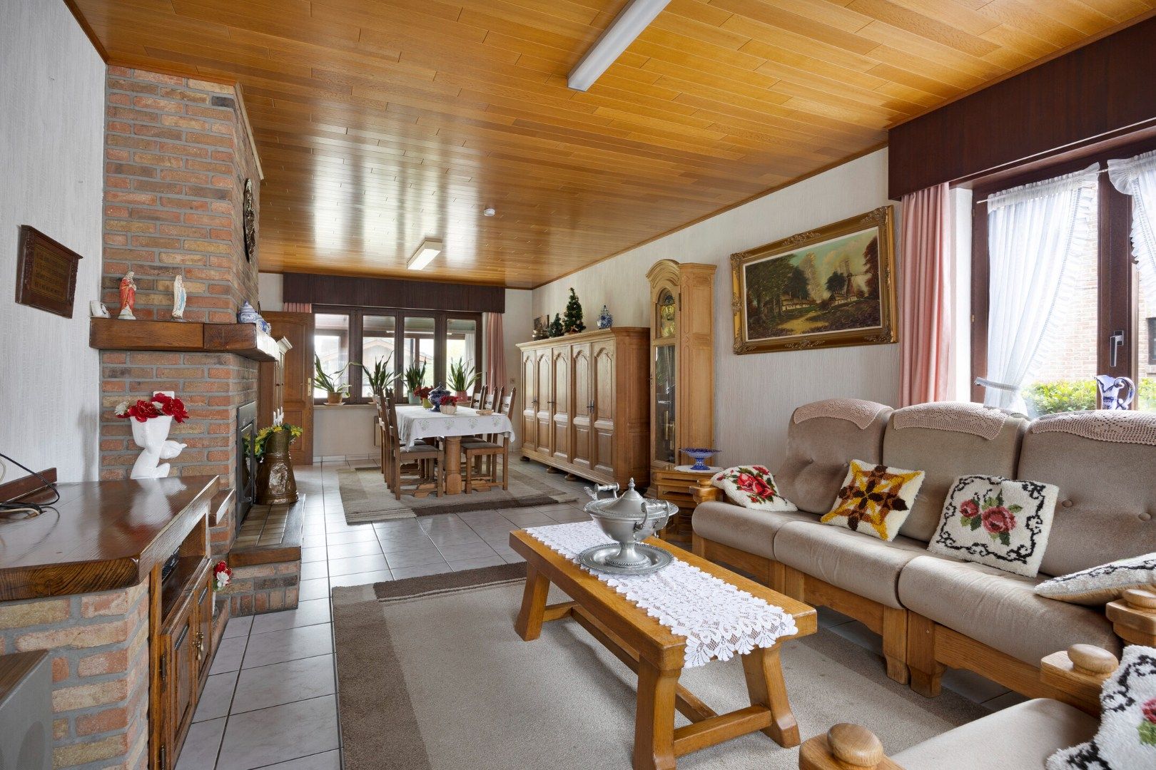 Gelijkvloerse woning met 2 slaapkamers op een mooi Z gericht perceel van 819 m² ! foto 3