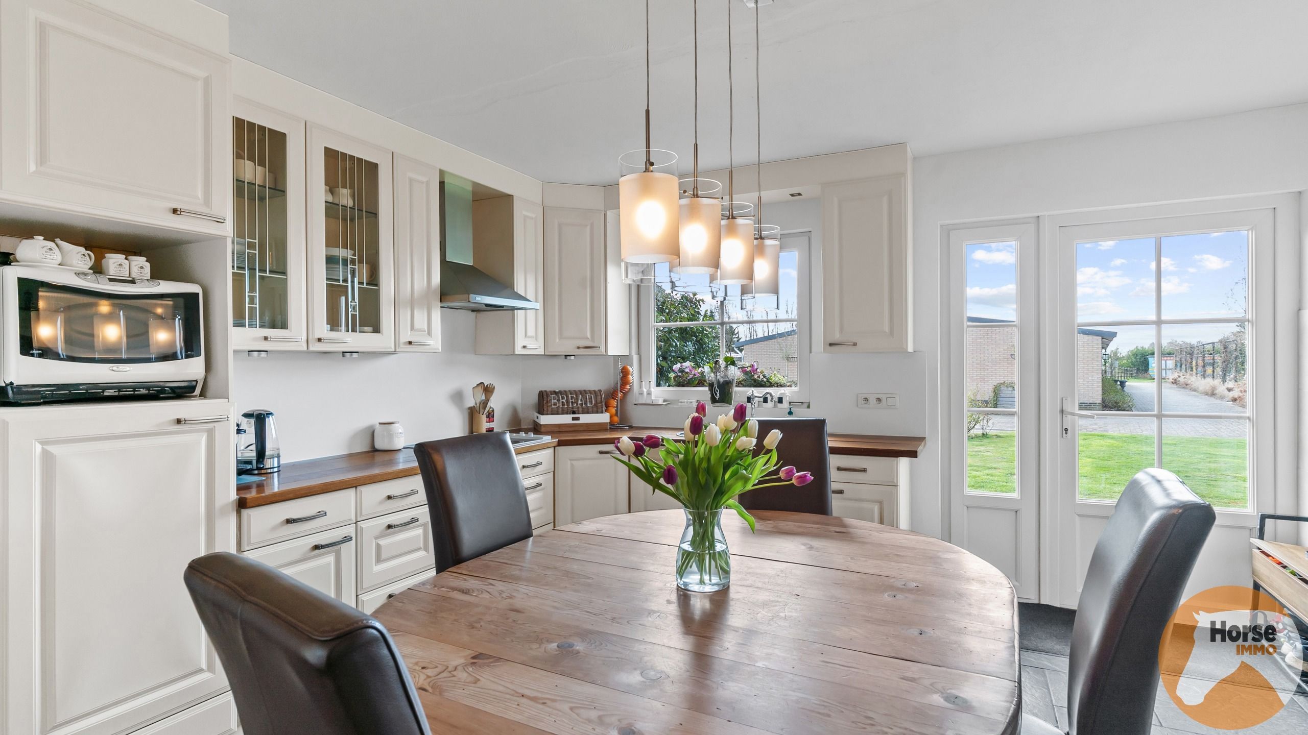 RAVELS - Instapklare woning met loods en stallen op ca.1,6Ha foto 5