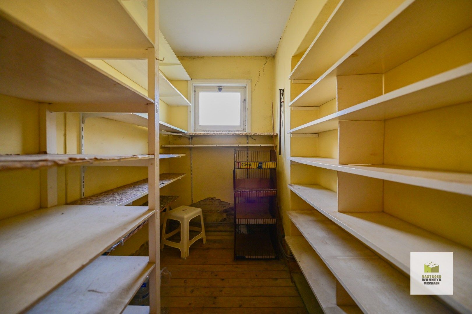 Gelijkvloerse te renoveren of herop te bouwen woning op 811m2 aan bosrand te Hertsberge foto 16