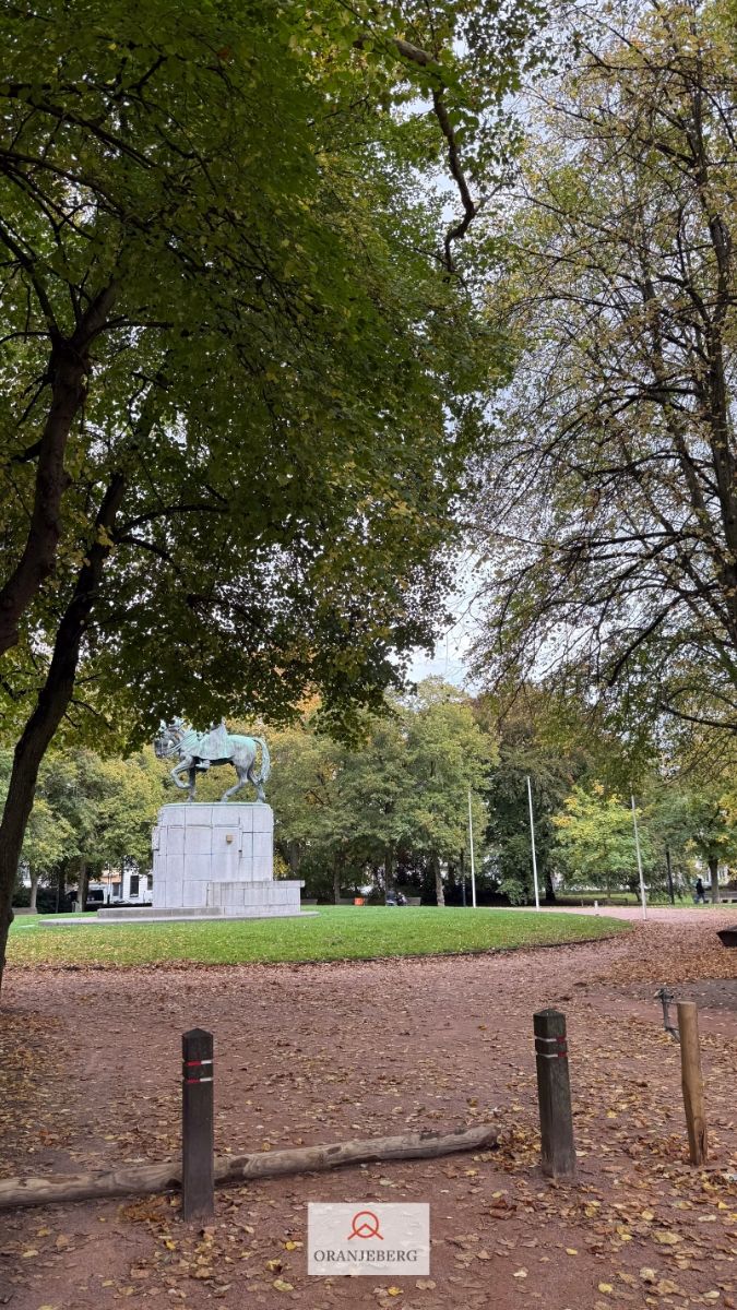 Exclusief en ruim appartement (143  m²)  met zicht op het park foto 41