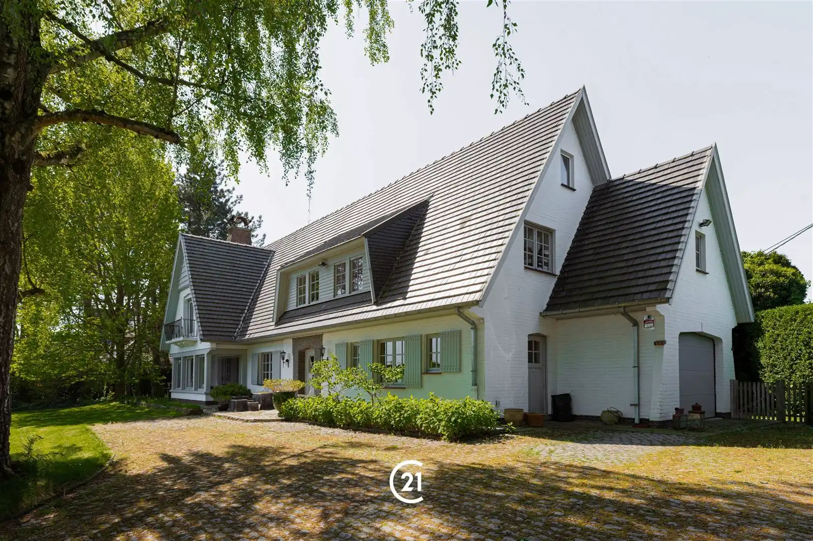 Ruime gezinswoning te Geraardsbergen! foto 2