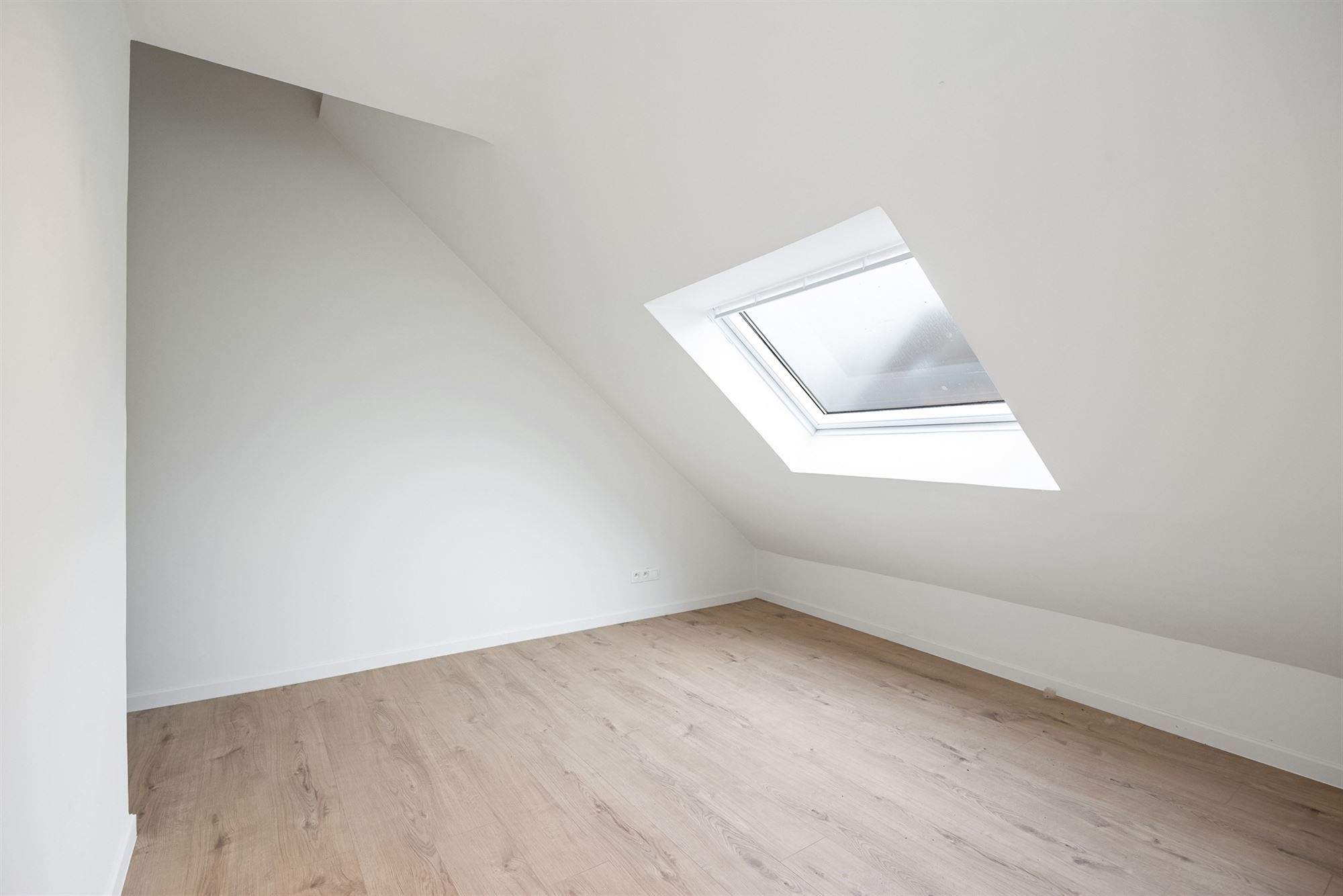 Instapklaar huis met drie ruime slaapkamers foto 14