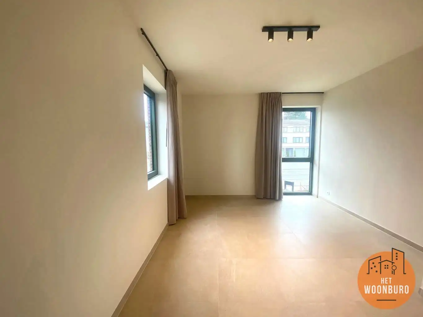 Nieuwbouw appartement 2 slpks met terras en tuintje foto 9