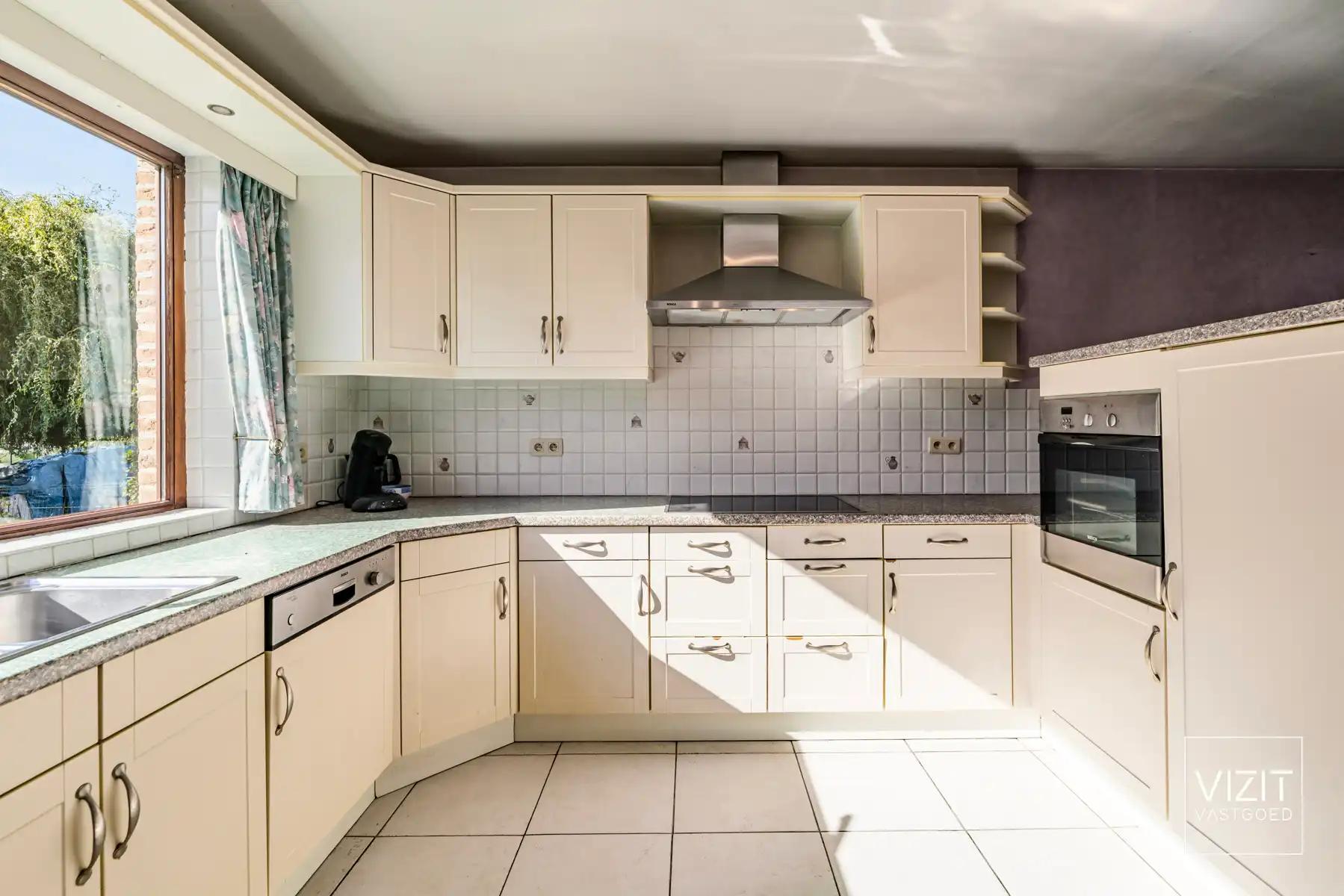 Verzorgde woning met uitbreidingspotentieel in Voorde foto 4