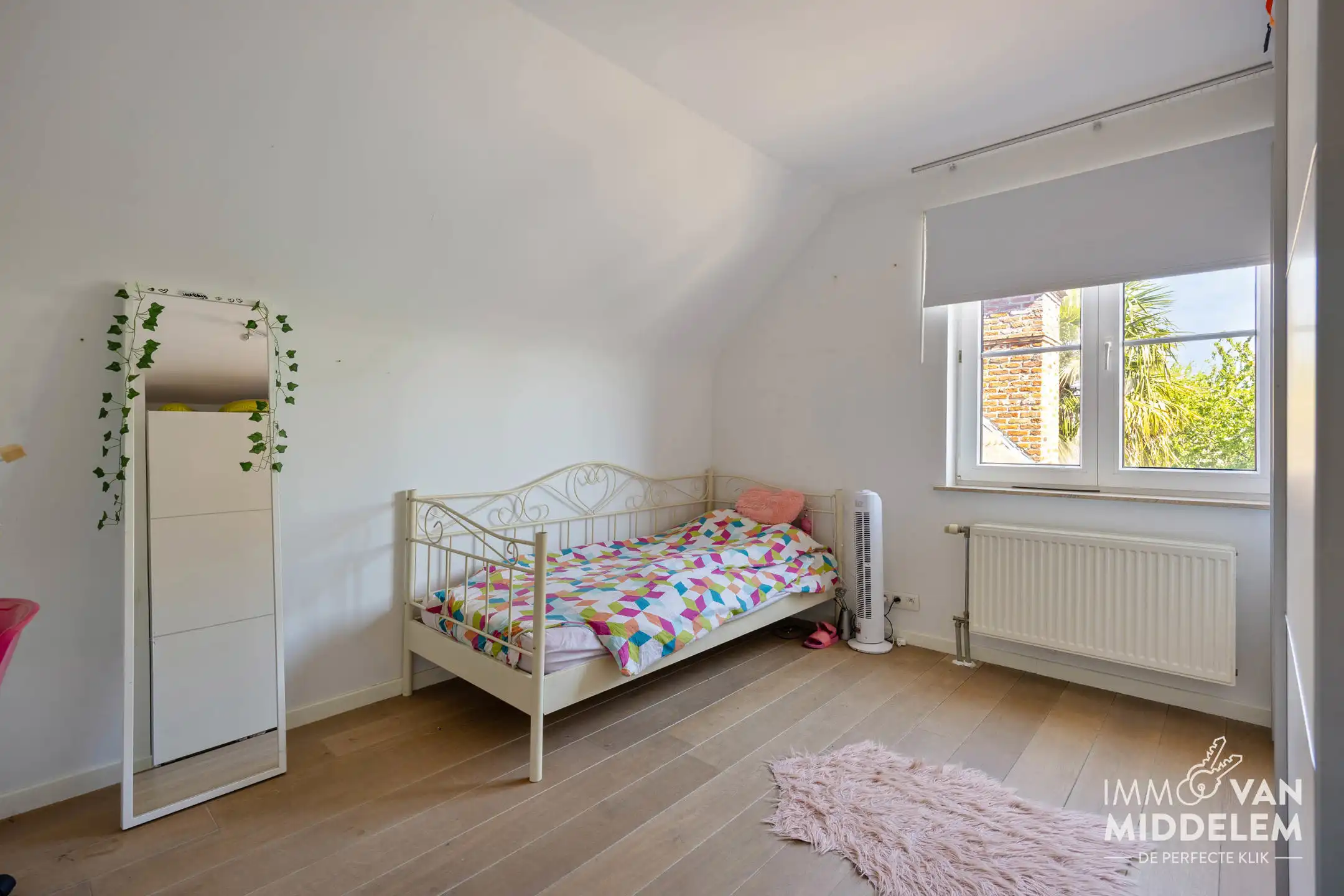 CHARMANTE VILLA MET ZWEMBAD EN VEELZIJDIG BIJGEBOUW foto 17