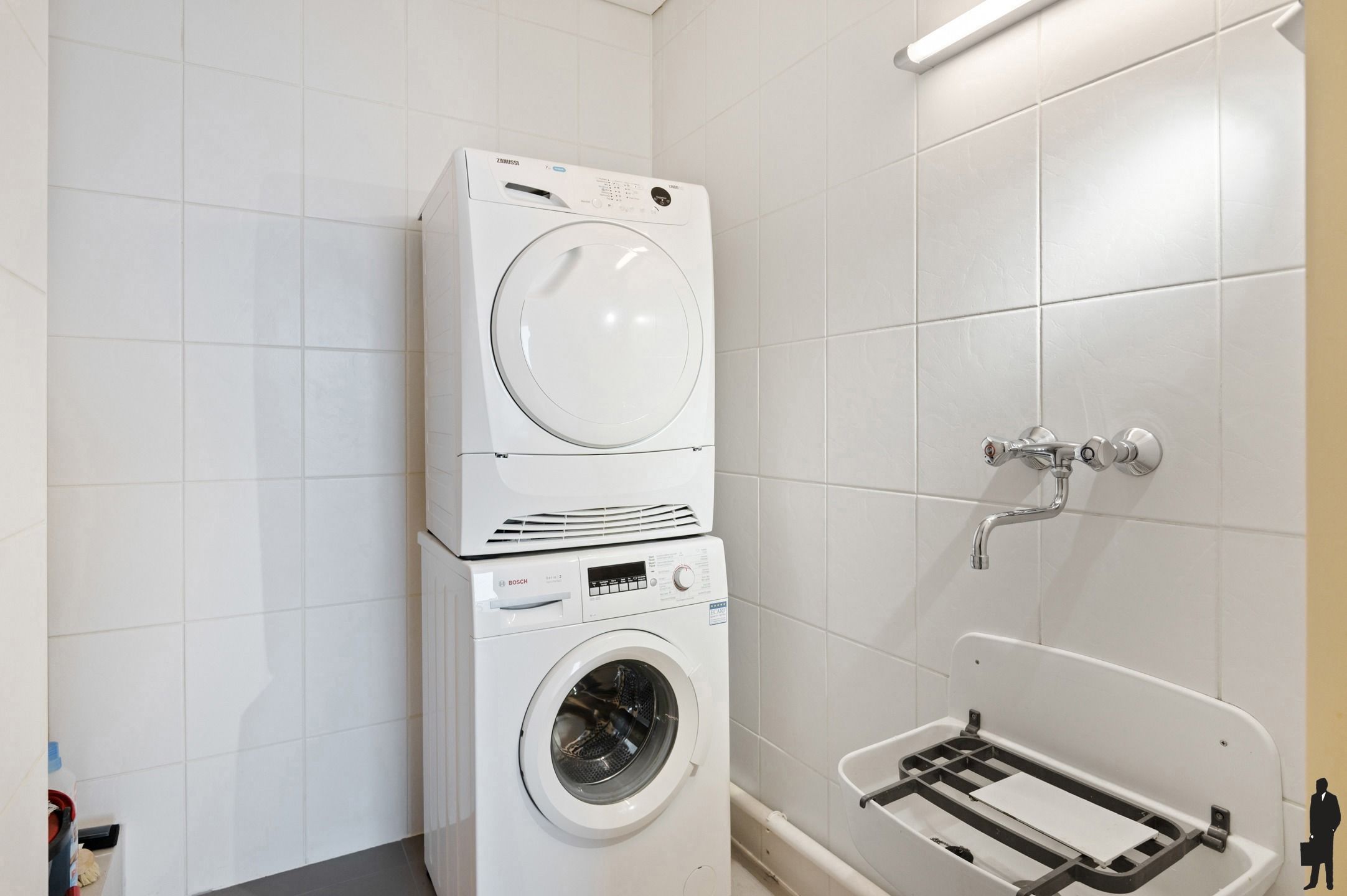 Ruim en licht appartement met twee terrassen foto 19