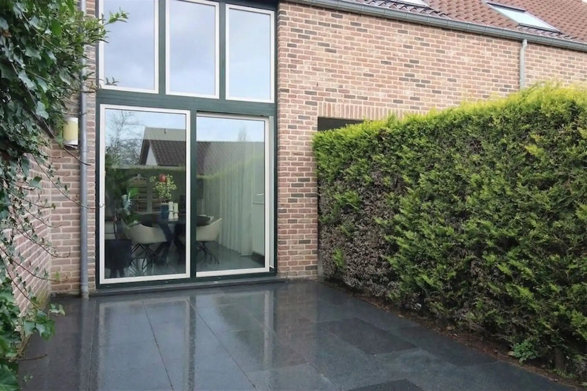 Ruime triplex met studio te koop in Opgrimbie! foto 24