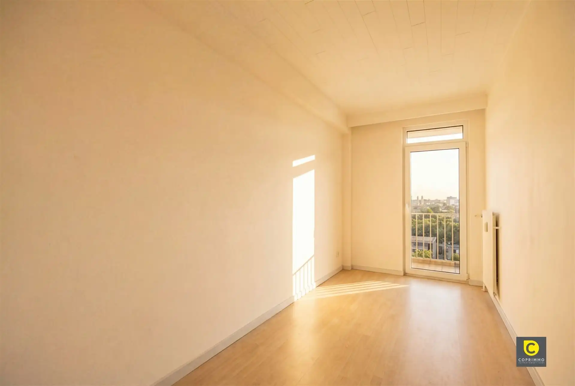 Lichtrijk 2 slaapkamer app + P foto 10