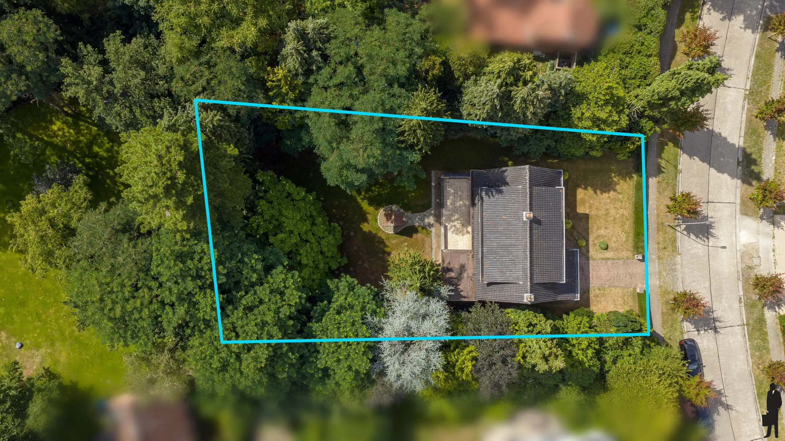 Tijdloze villa op een royaal perceel van 1.518 m² foto 24