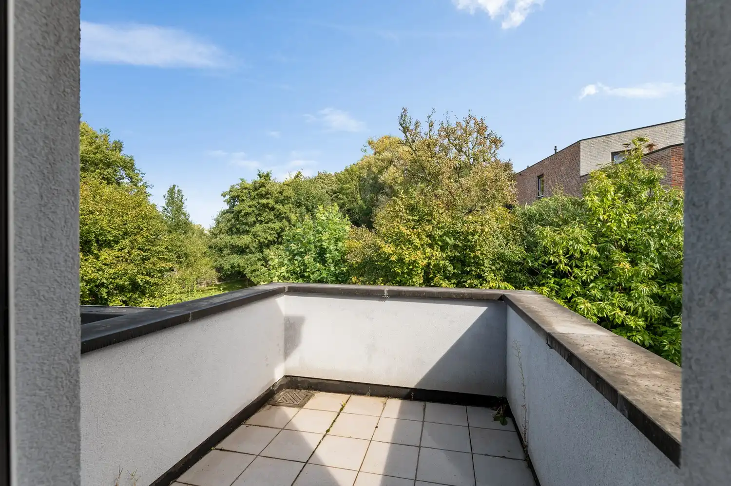 Ruim kantoorgebouw op een centrale locatie te koop in Wommelgem foto 14