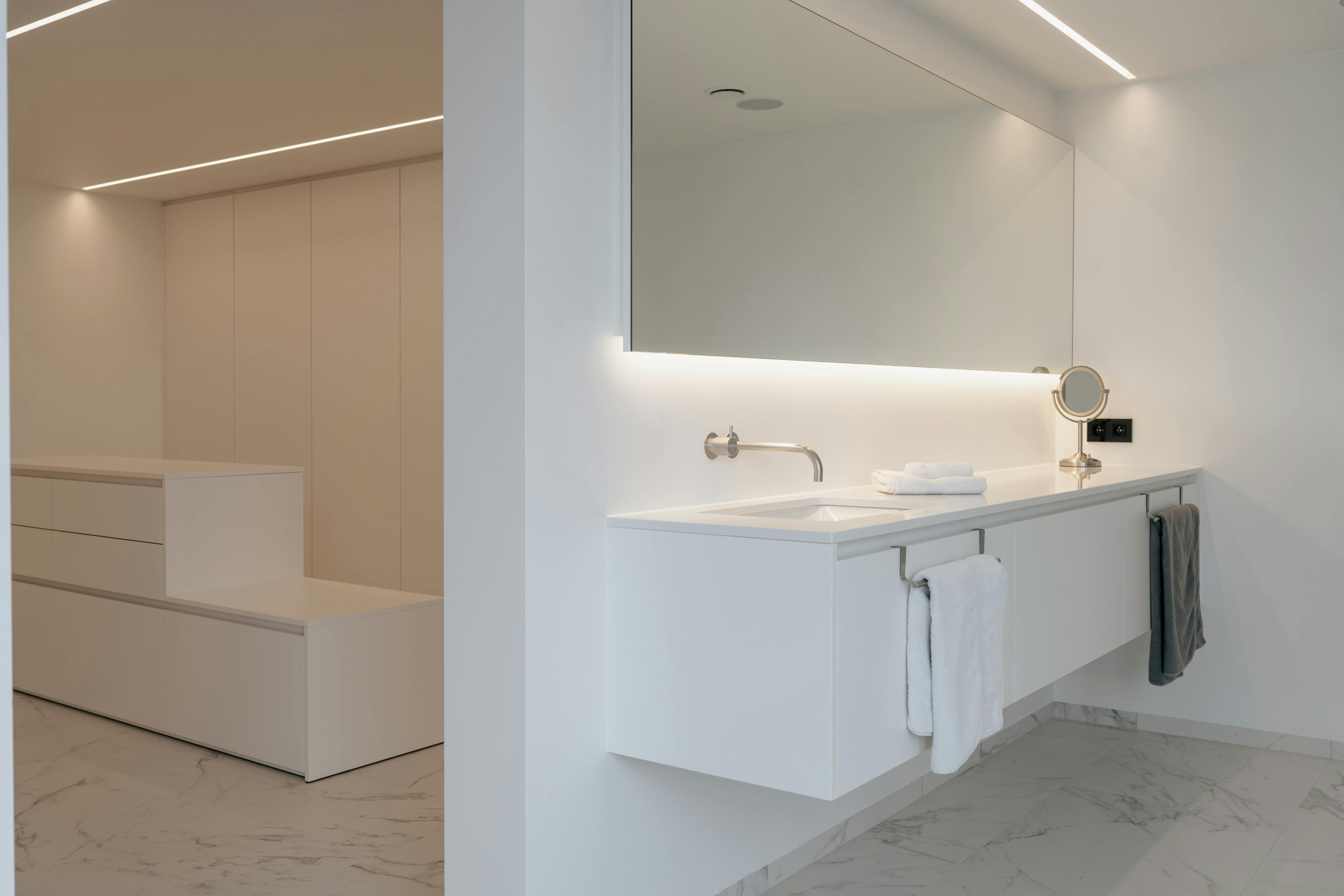 Hypermoderne strakke villa met zwembad nabij Roeselare foto 32