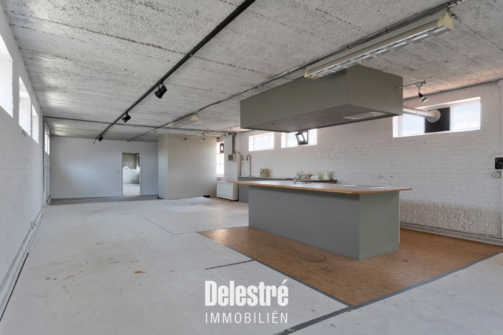 ** IN OPTIE ** LOFTVIBES 750 M2 LEO DE BETHUNELAAN.  foto 16