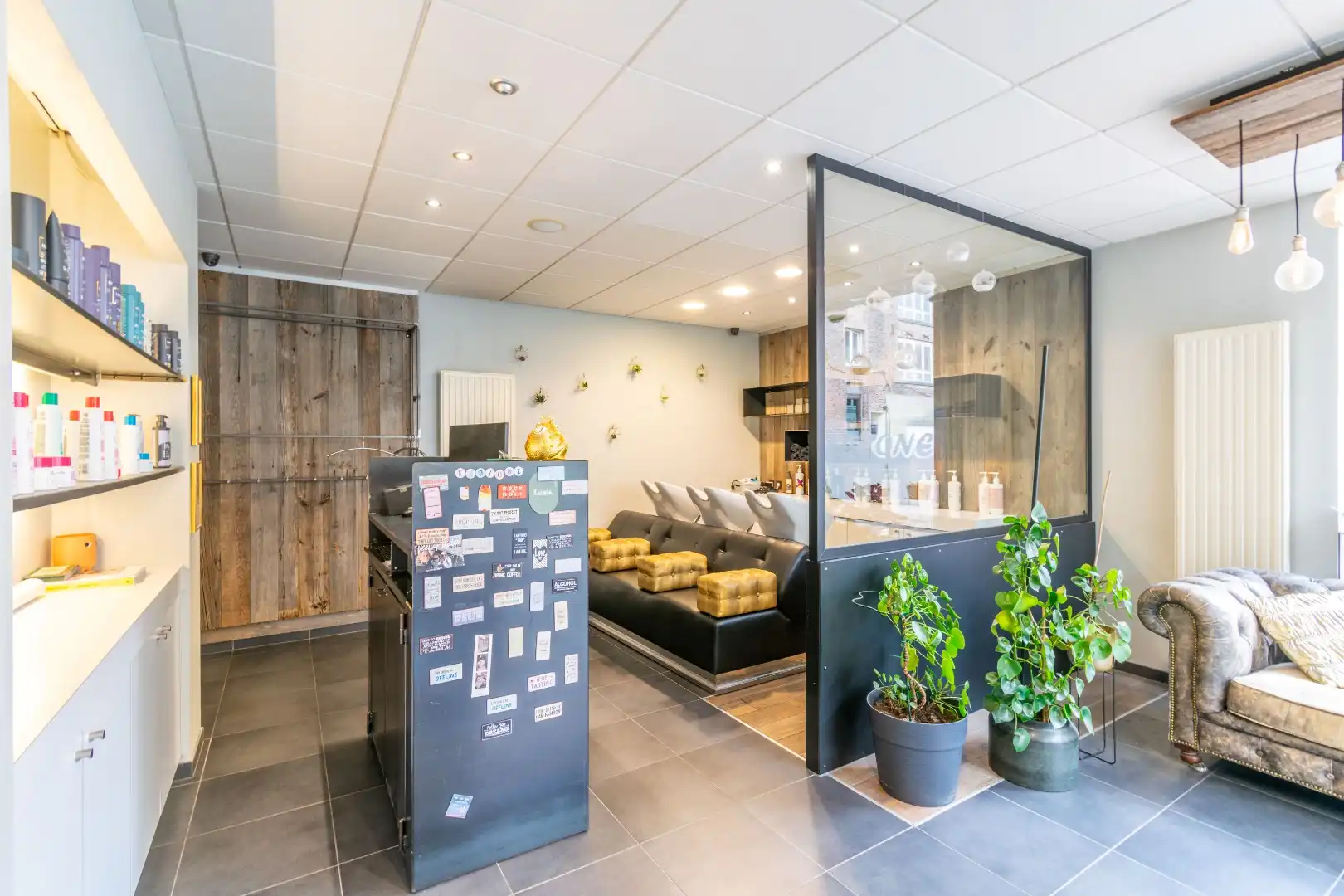 Een handels gelijkvloers op een perfecte commerciële (Possozplein)!  foto 10