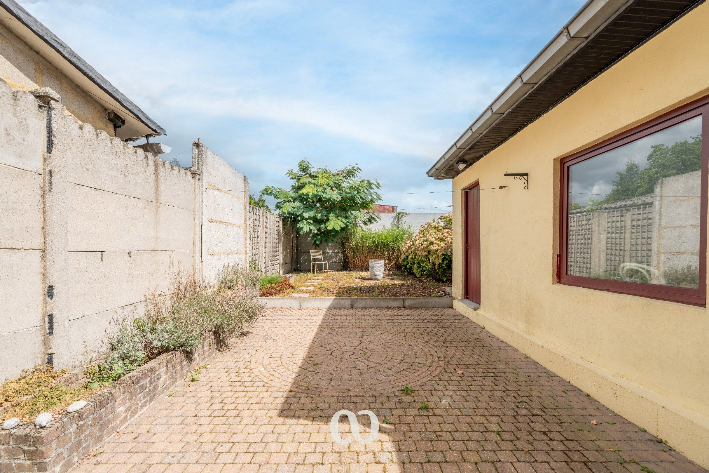 Instapklare halfopen bebouwing op topligging foto 19