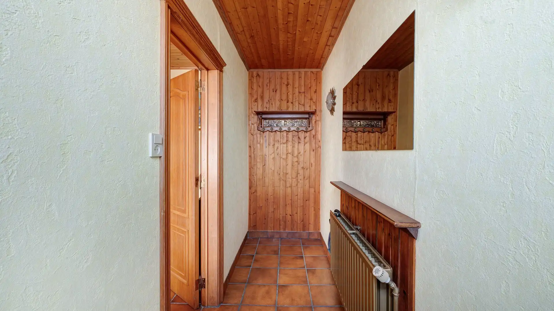 Renovatieproject met enorm veel potentieel te Lissewege foto 8