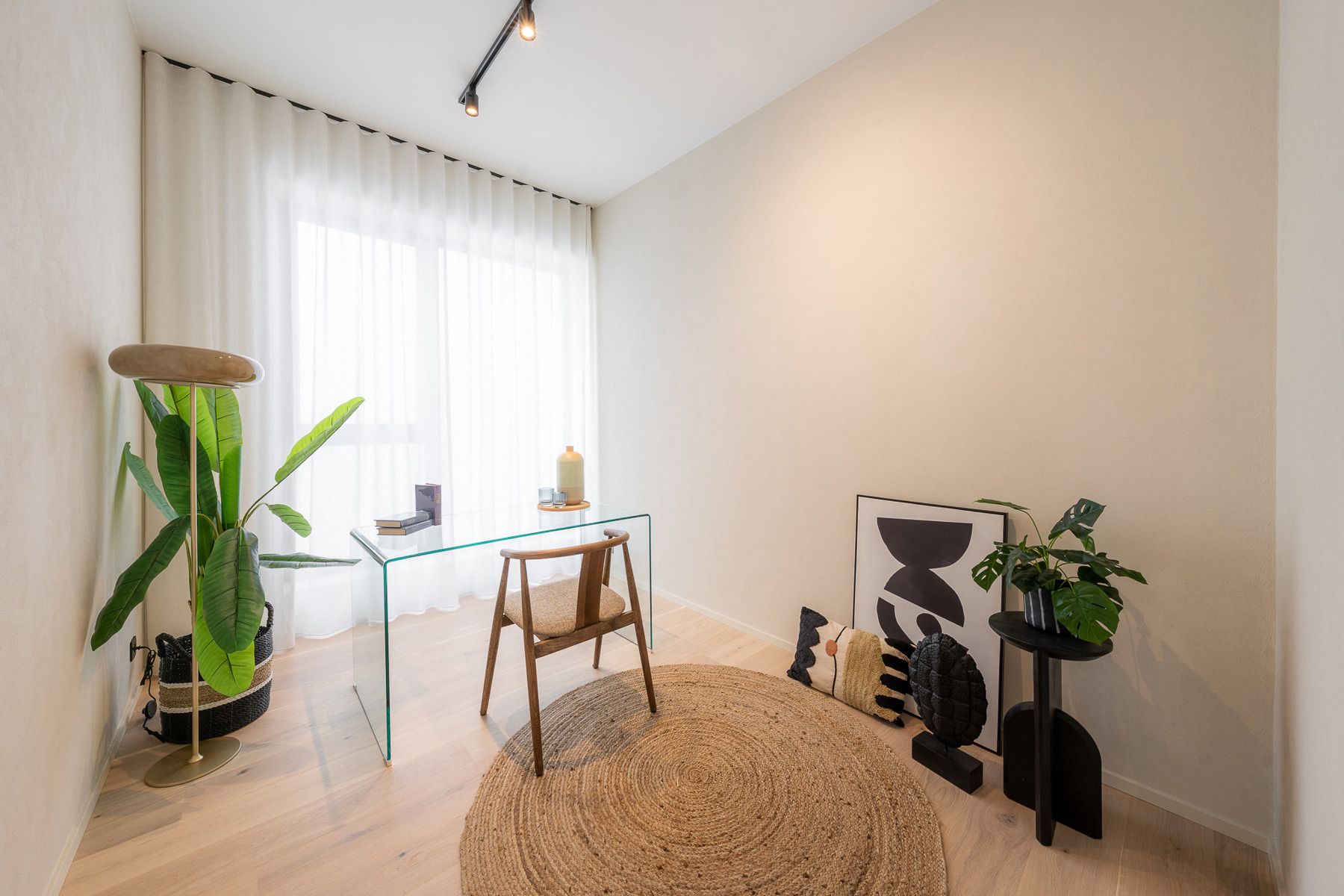 Luxe appartement in de hippe Sint-Andries wijk foto 13