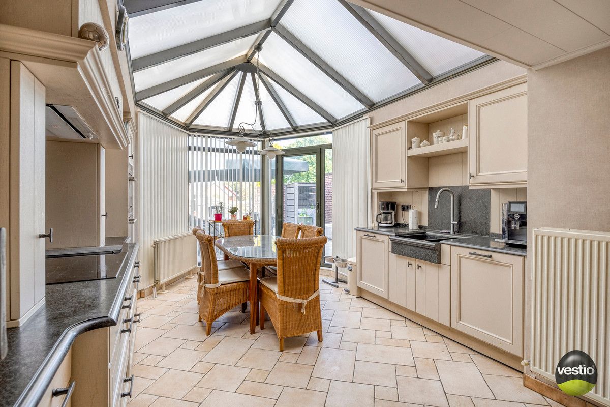 HANDELSHUIS IN CENTRUM VAN BILZEN. foto 14