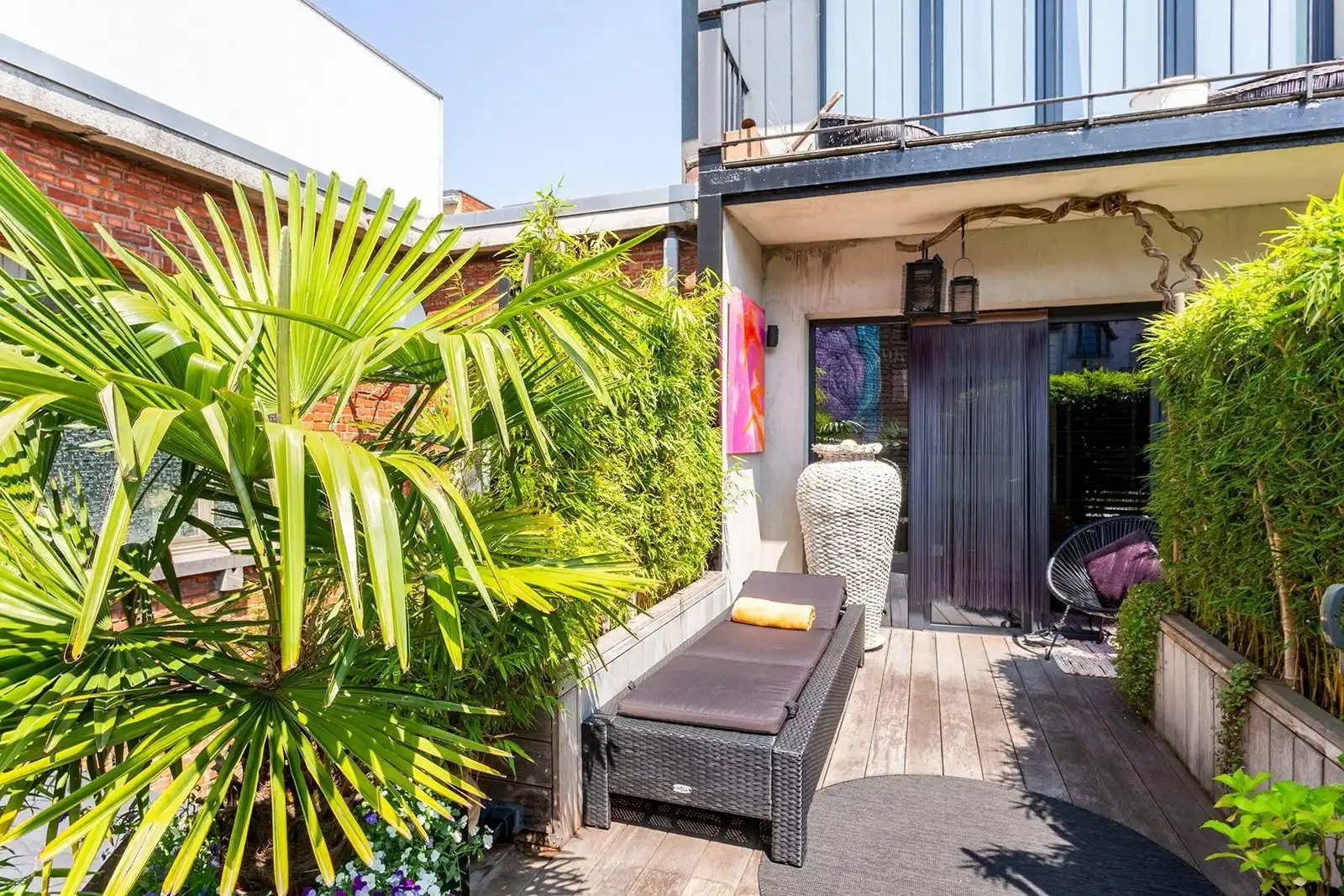 Hoogwaardig afgewerkt appartement met zonnig terras foto 2