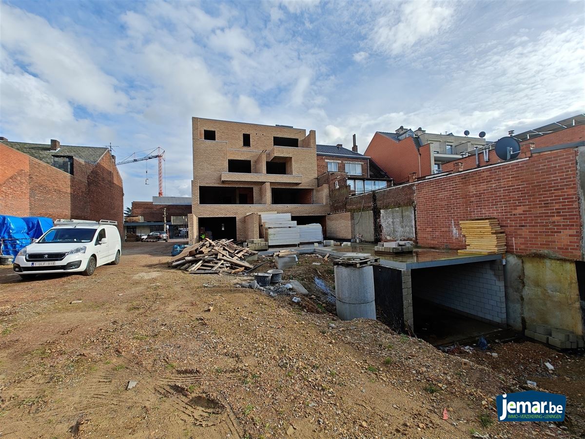 Volledig afgewerkt nieuwbouwappartement met 1 slaapkamer foto 2