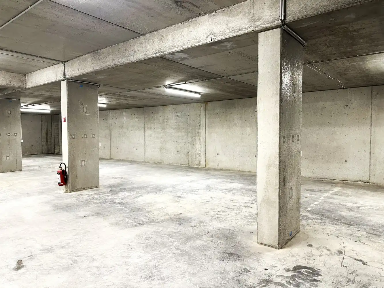 Stijlvol afgewerkt nieuwbouwproject foto 15