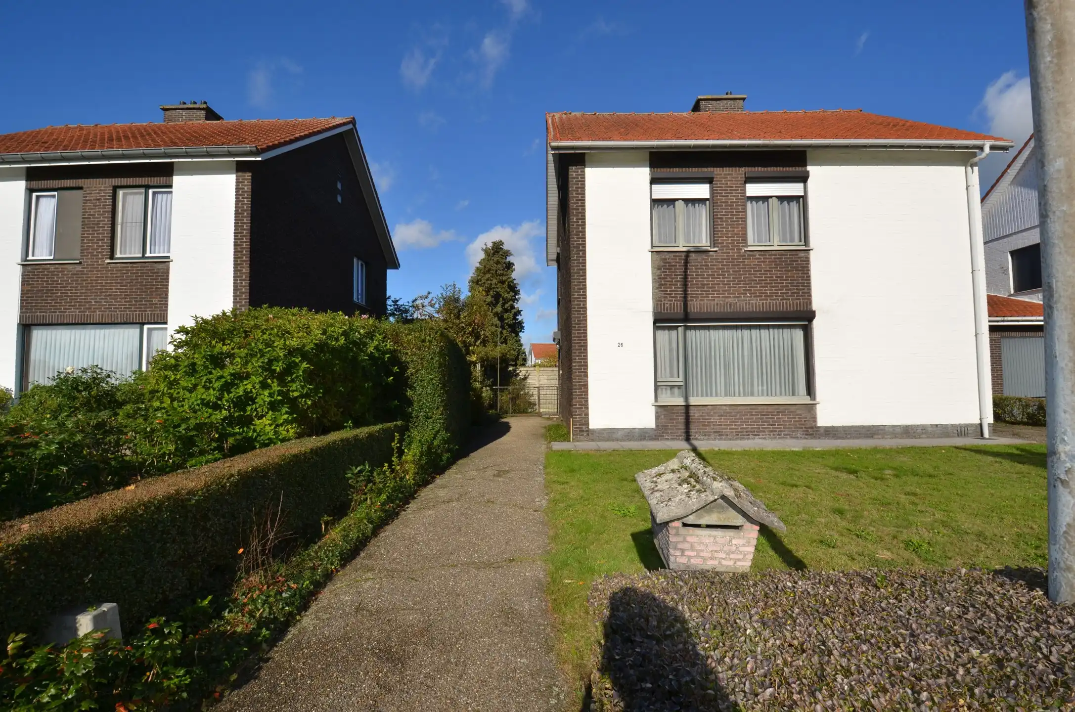 Te renoveren woning op rustige locatie foto 3