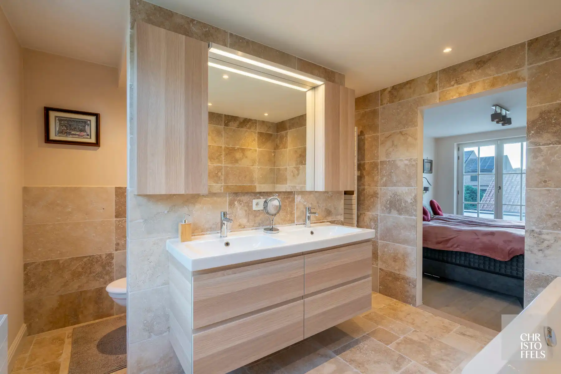 Charmante, volledig gerenoveerde villa op 1.000 m² met 4 slaapkamers en 2 badkamers foto 18