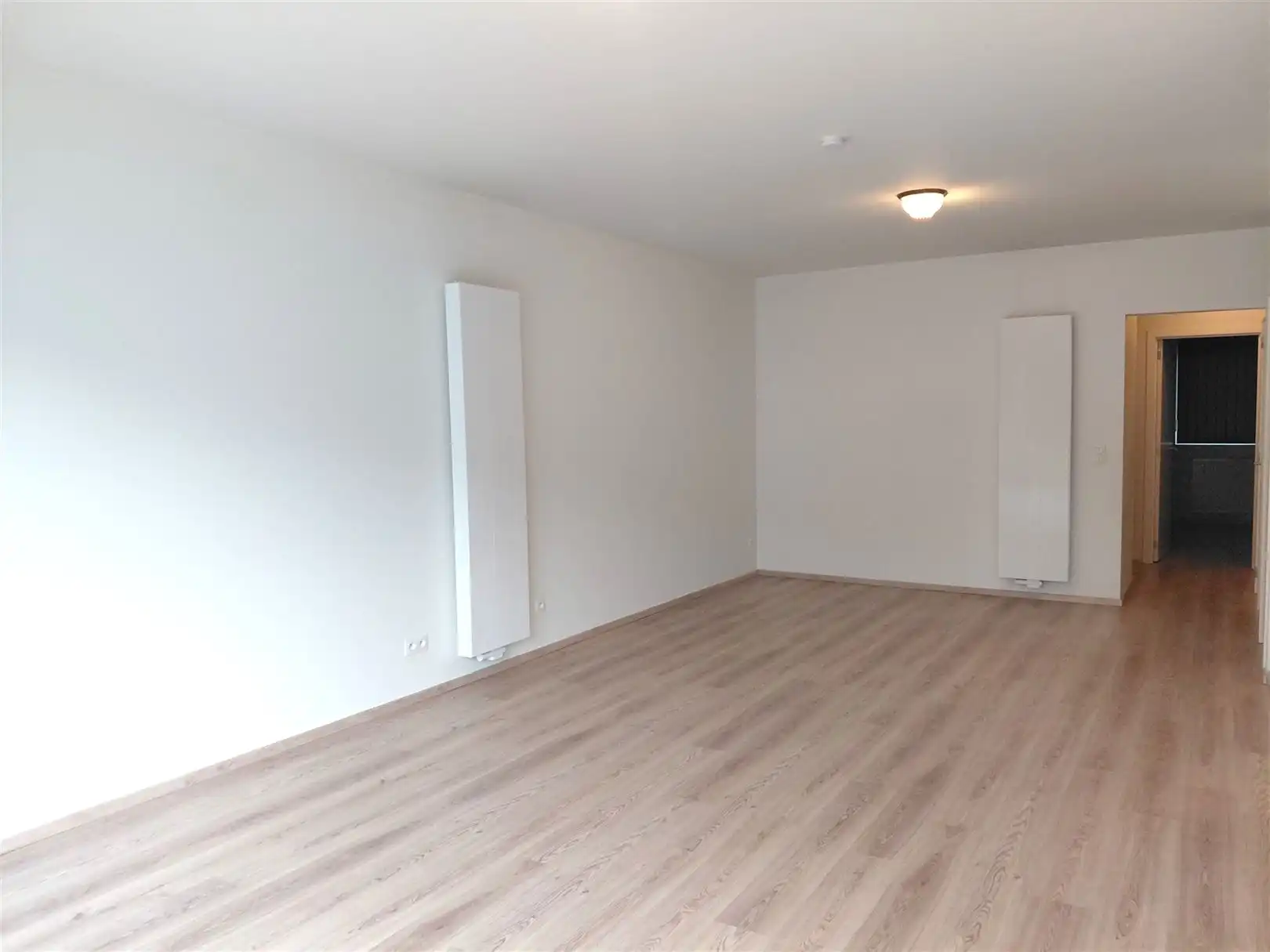 TE HUUR: Gelijkvloers appartement met 2 slaapkamers te Heusden!  foto 4