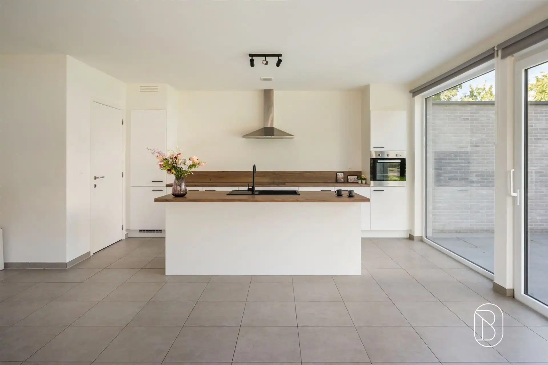 Energiezuinige moderne woning met 3 slpk en carport foto 10