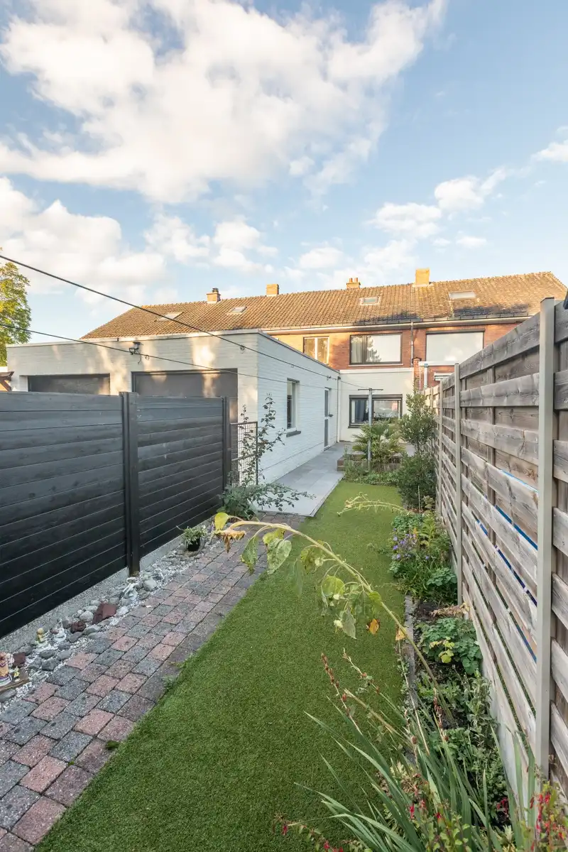 Centraal en toch rustig gelegen woning met tuin, garage en 3 slaapkamers (meer mogelijk); Energielabel D makkelijk haalbaar! foto 5