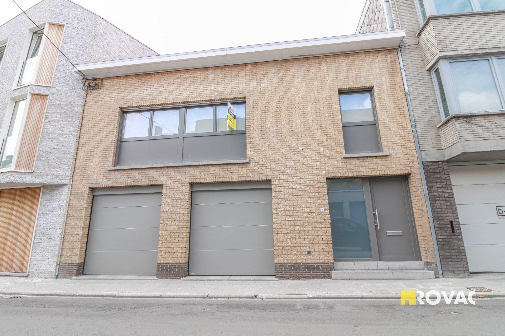 Ruime bel-étagewoning met garage! foto {{pictureIndex}}