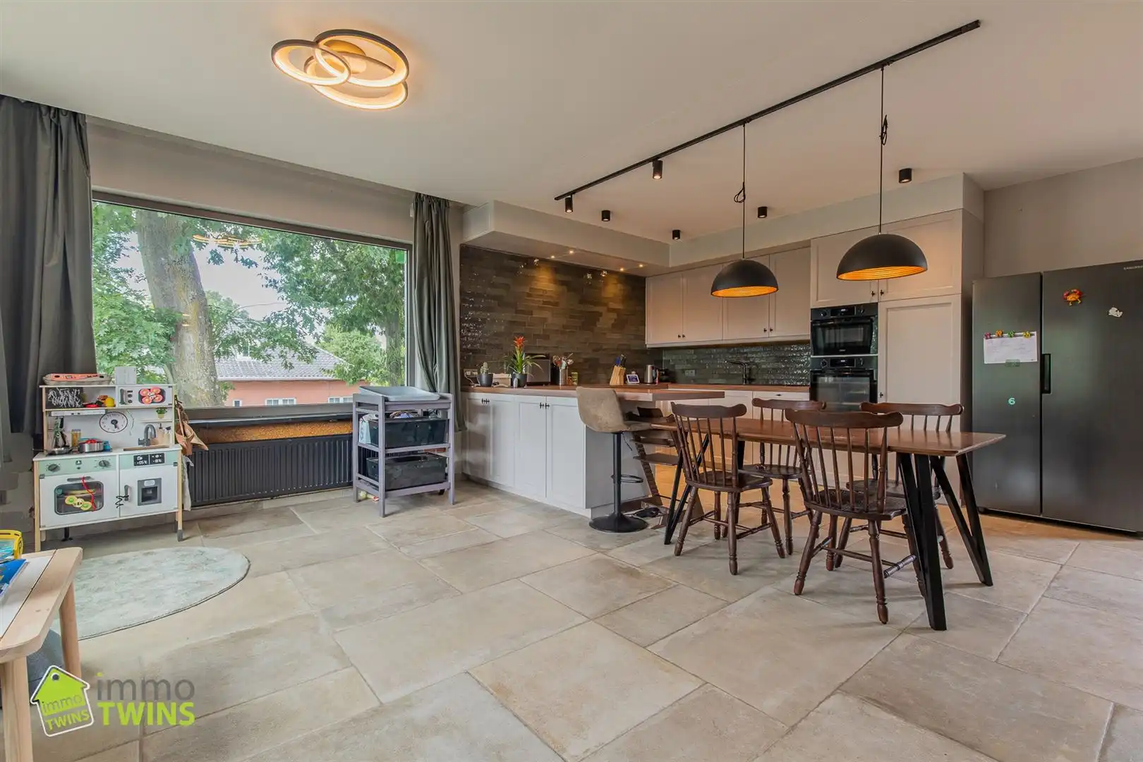 Ruime OB met 4 slaapkamers, garage en tuin te Berlare foto 3