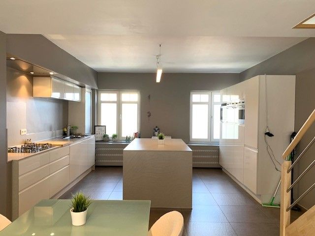 Instapklaar duplexappartement te Aalst foto 6
