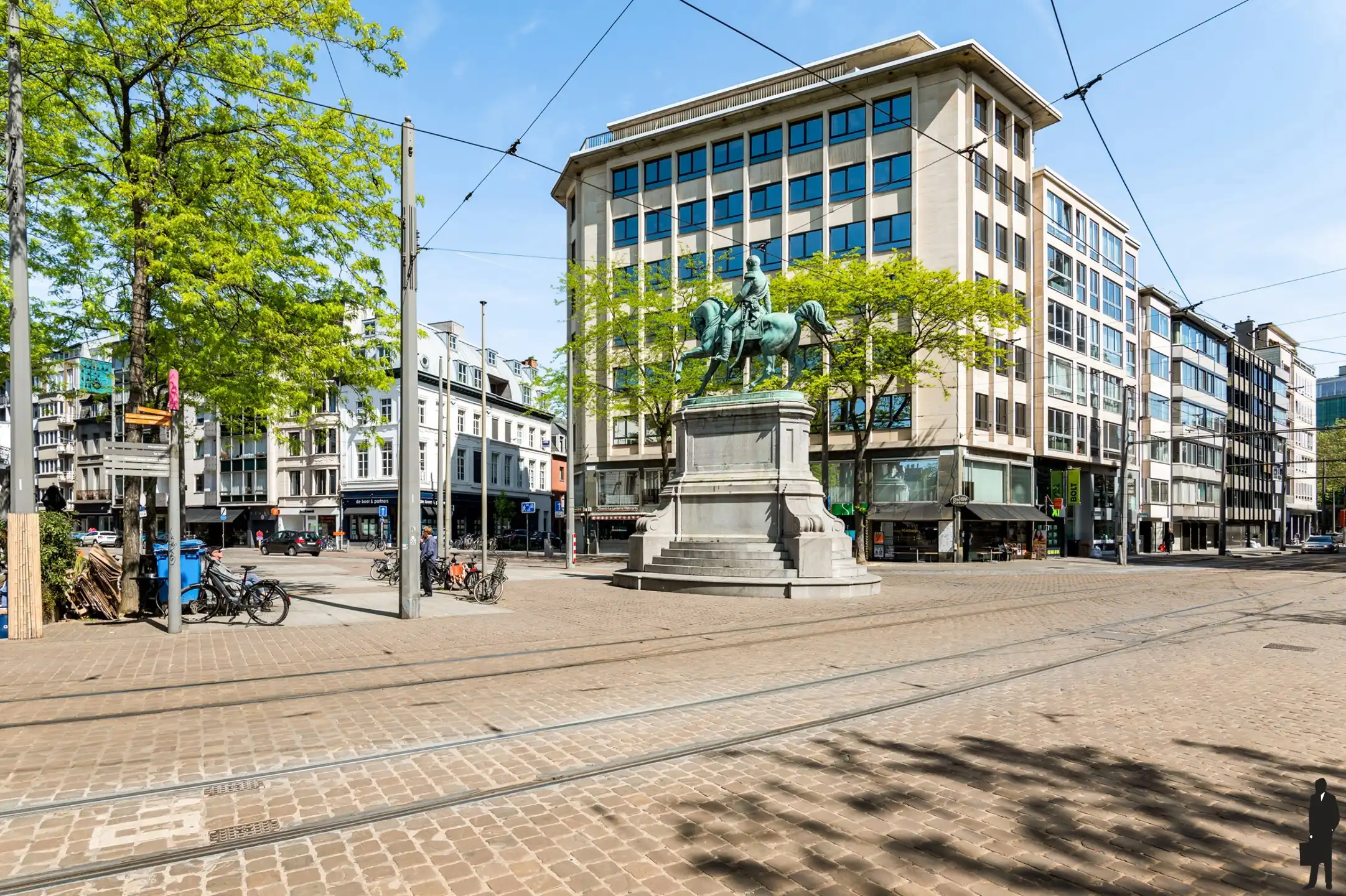 Ruim appartement met terras in de Theaterbuurt foto 18