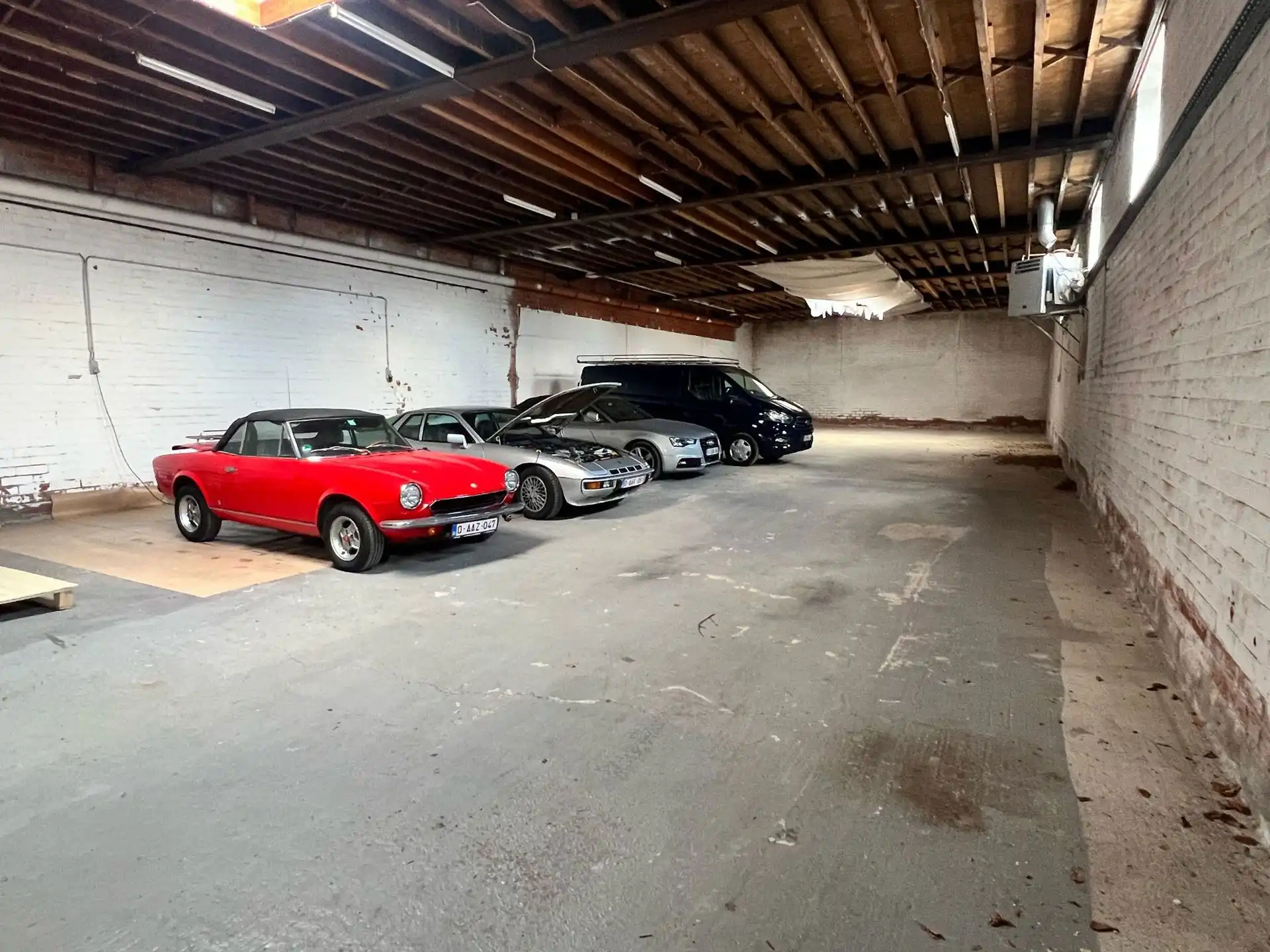 Te Koop Modern Kantoor met Aanliggend Magazijn. foto 9