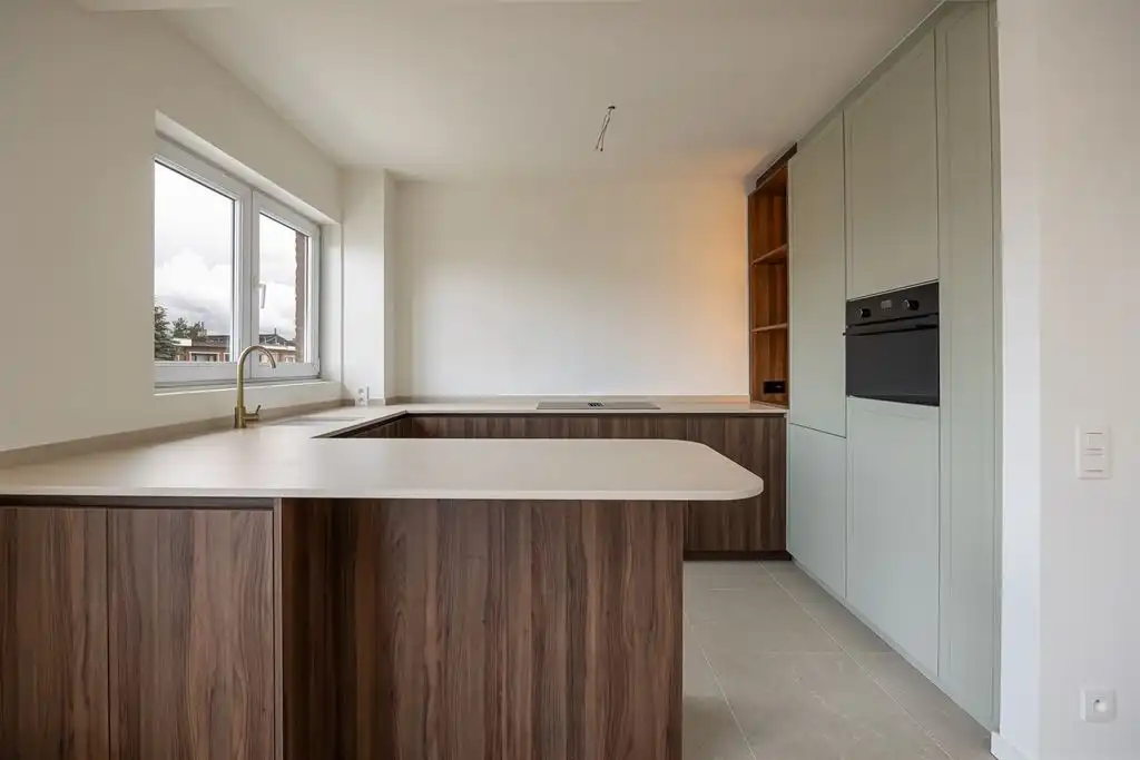 Hoogwaardig gerenoveerd appartement foto 2