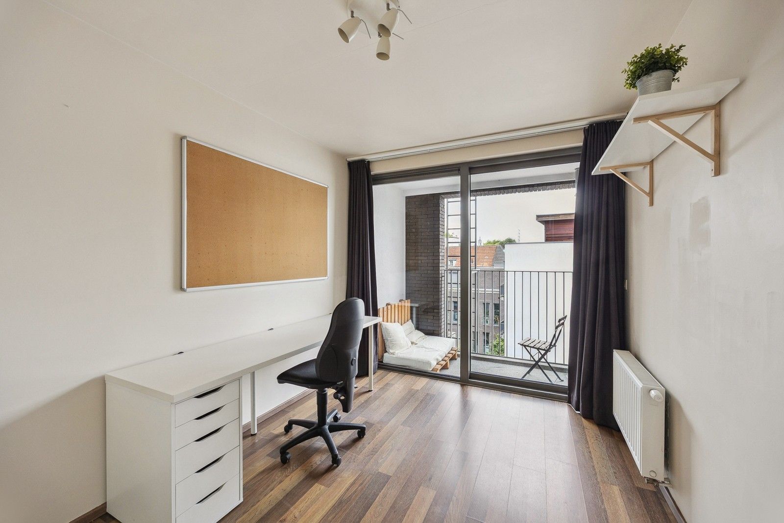 Appartement van 100m2 in hartje Antwerpen met 2 slaapkamers en 2 terrassen - gemeubeld en/of niet gemeubeld foto 10