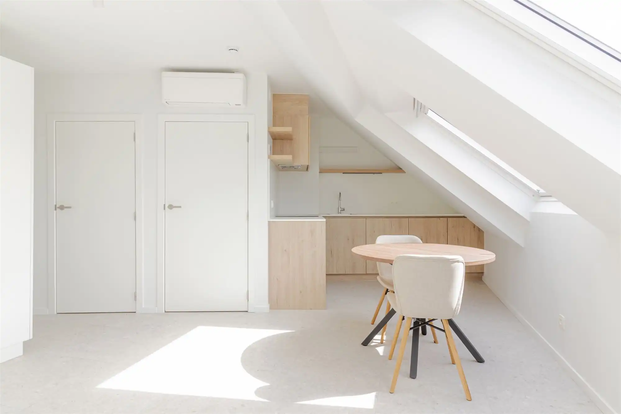 Moderne flatjes op top locatie in Leuven! foto {{pictureIndex}}