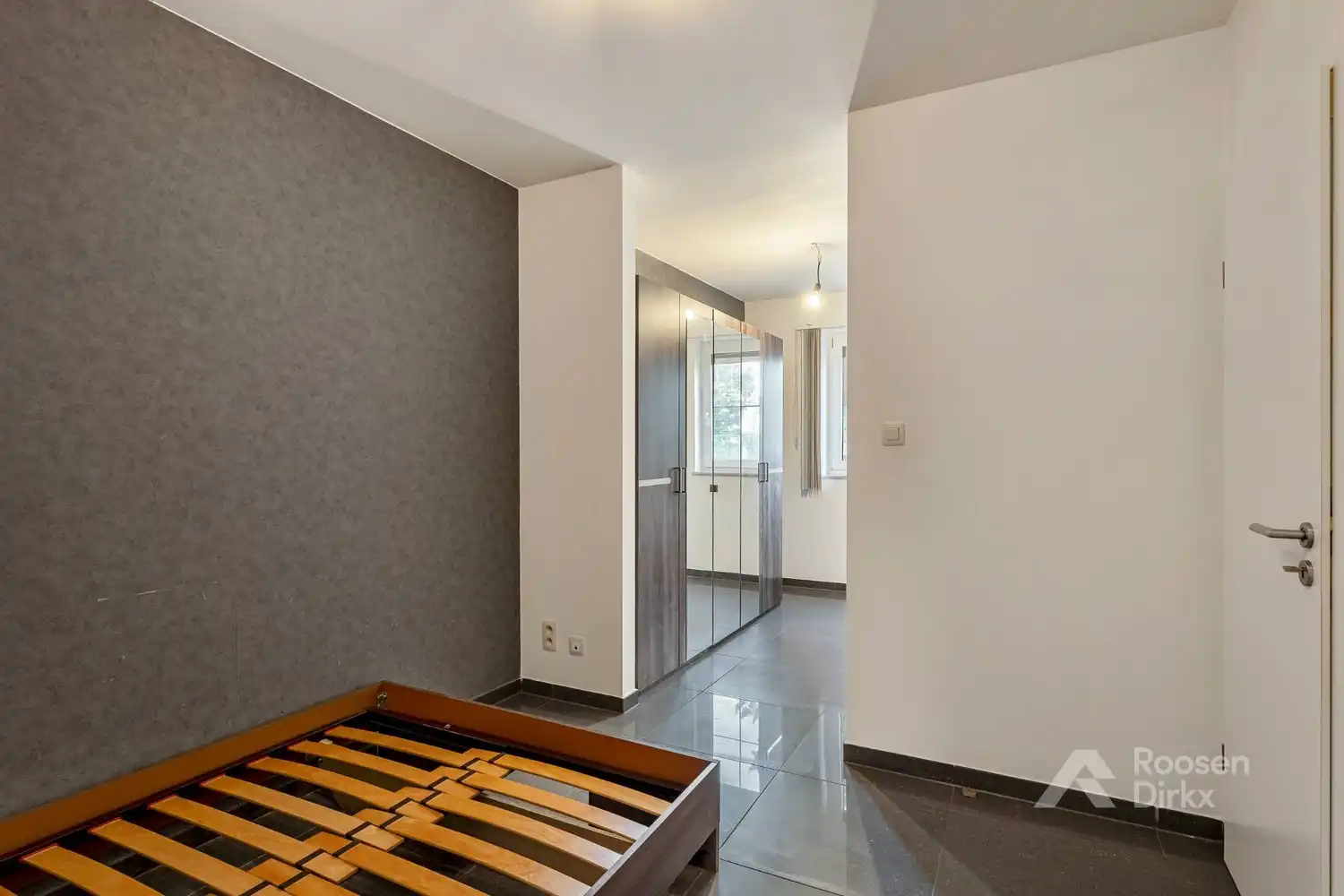 Verzorgd en comfortabel gelijkvloers appartement met 85m² bewoonbare oppervlakte en kelderberging en kelderstaanplaats foto 17