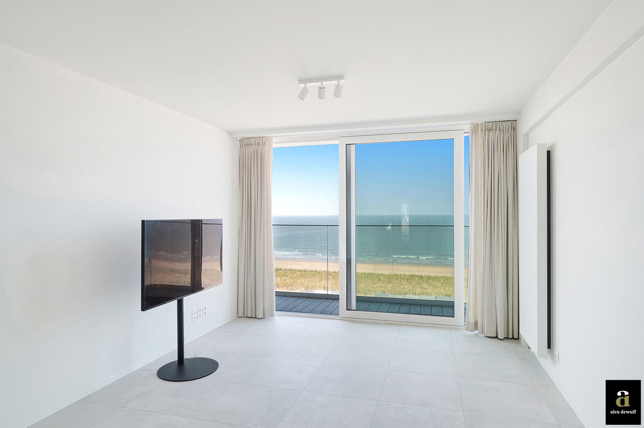 Stijlvol appartement met zeezicht op de Zeedijk foto 11