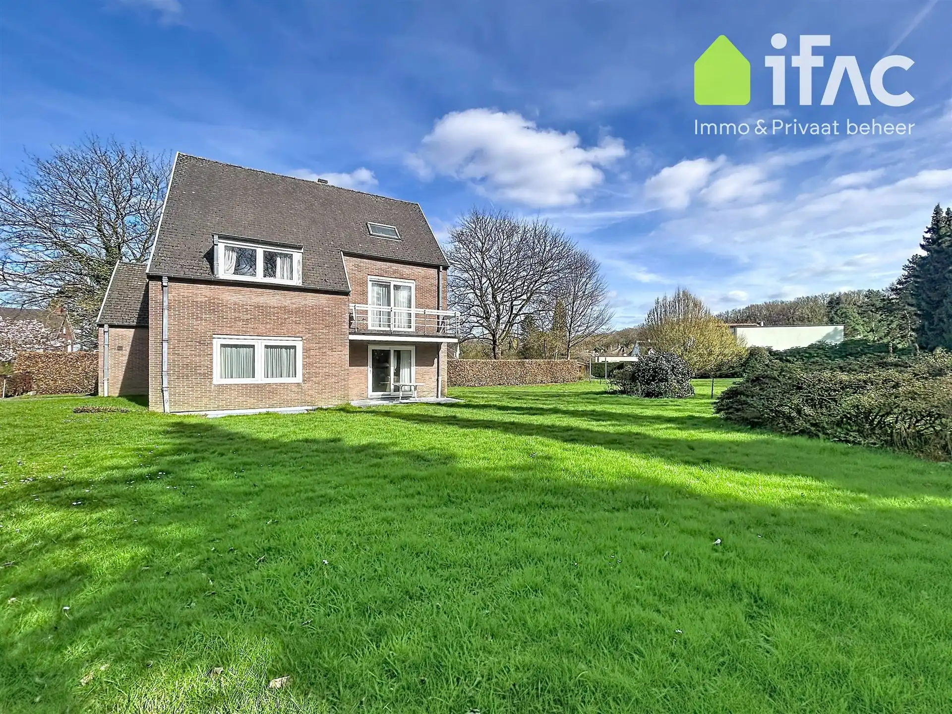 Fantastisch gelegen villa met heel veel lichtinval foto 33