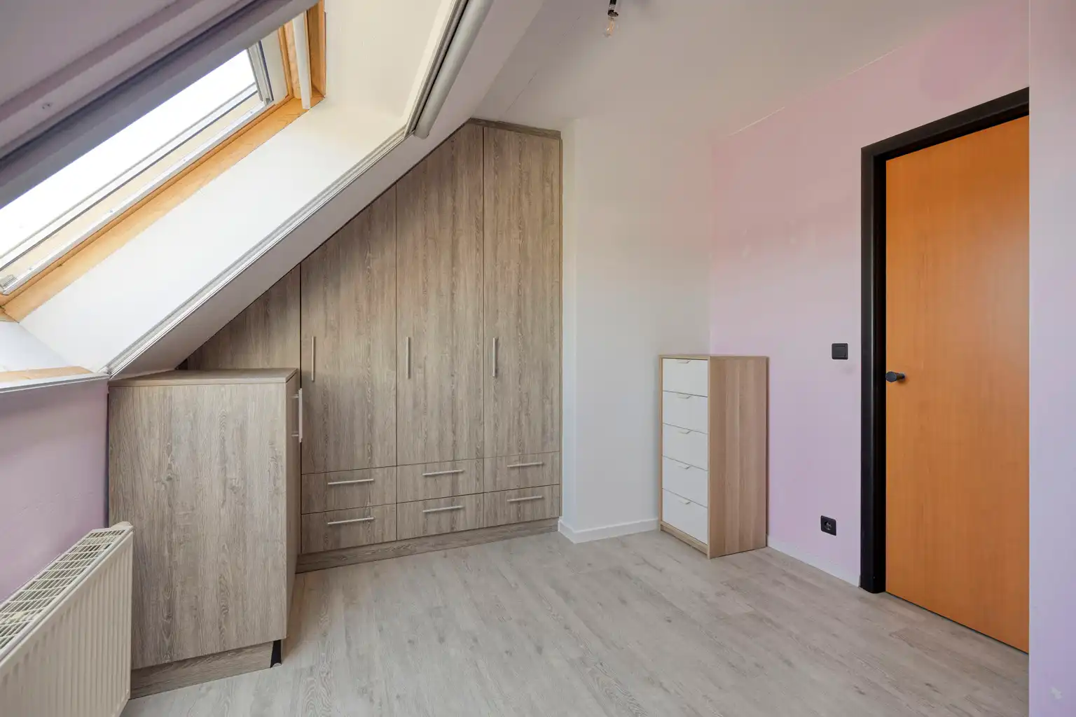 Ruim penthouse met 5 slaapkamers, 2 zuid terrassen en garage foto 17