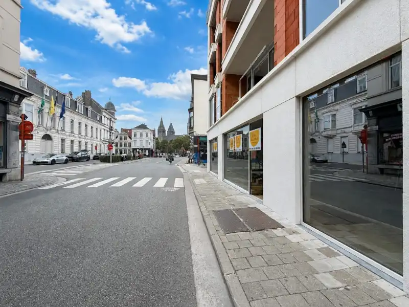 NIEUWBOUW HANDELSRUIMTE OP TOPLOCATIE AAN DE VLASMARKT foto 2